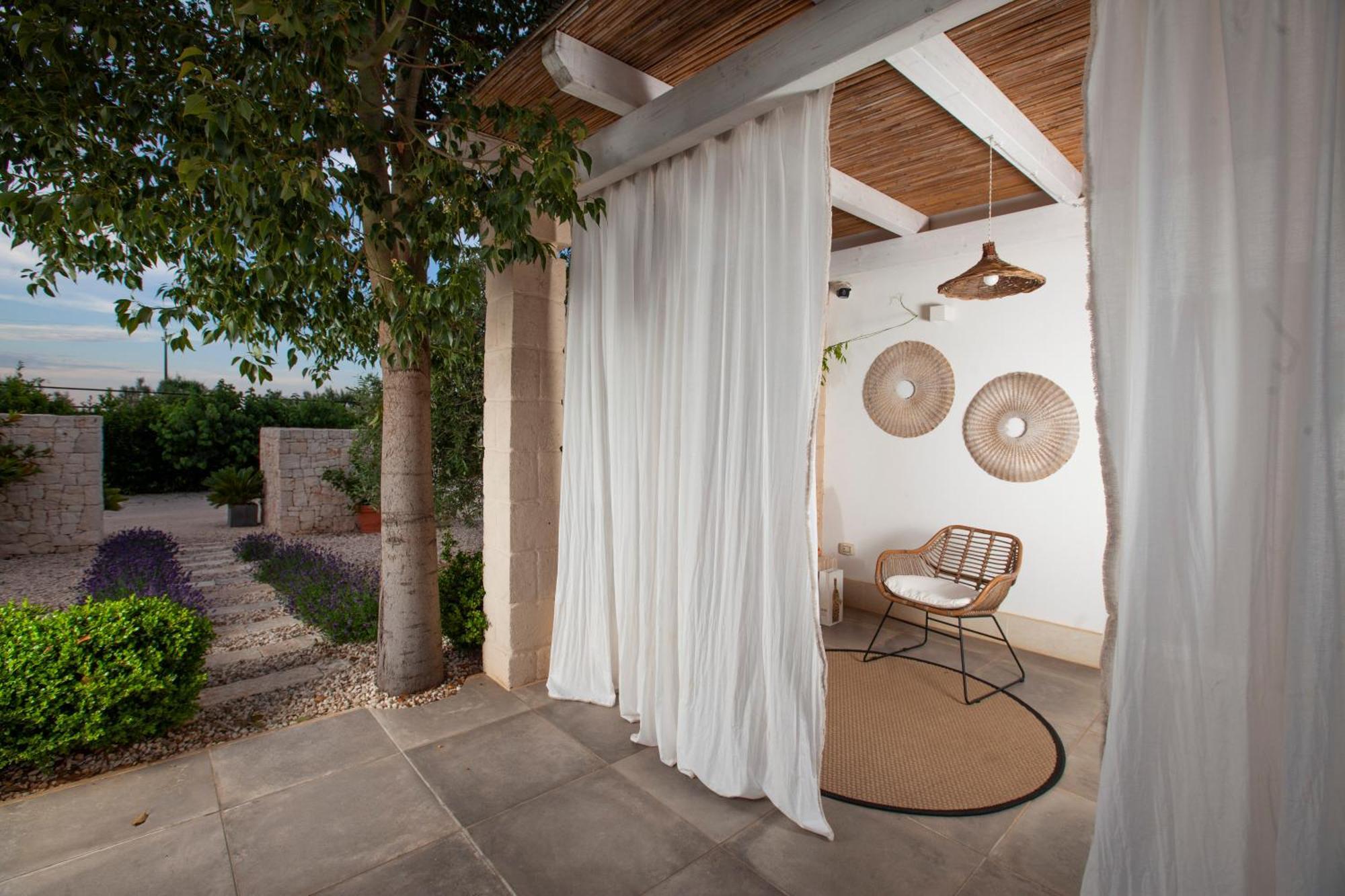 Casa Mia In Puglia Guest House Конверсано Стая снимка